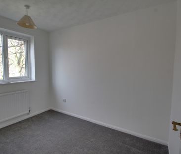 Larchwood Close, Leicester - Photo 2