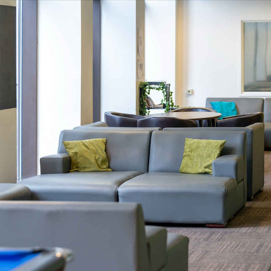 Silver Ensuite - Photo 1