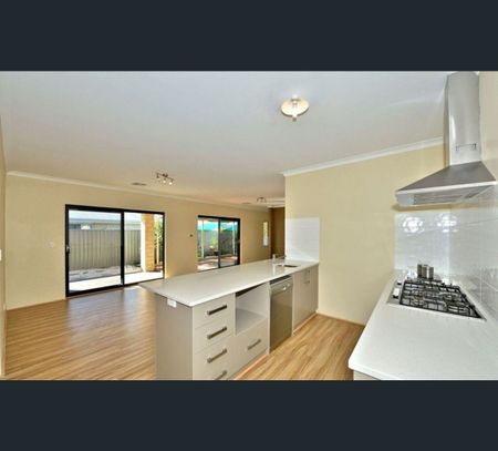 24 Barron Turn, South Yunderup, WA 6208 - Photo 5