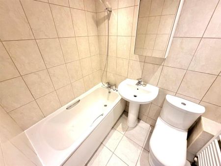 1 bedroom semi-detached house to rent - Photo 5