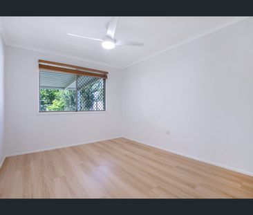 Freshly renovated 3 bedroom home!! - Photo 4