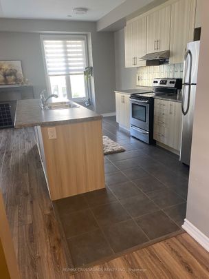 For Lease - 22 Boadway Crescent, Whitchurch-Stouffville, Ontario - Photo 1