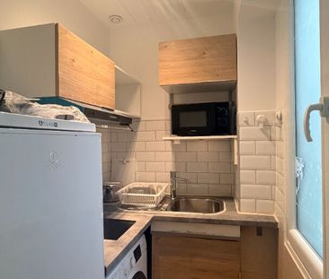 Location Appartement 2 pièces 29m² - Photo 2