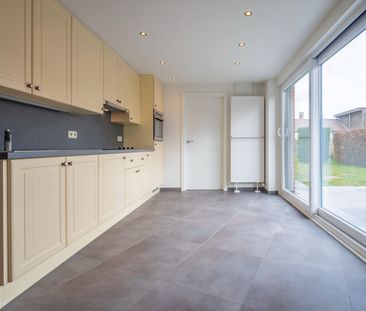 ZULTE - Karaktervolle en aangename woning nabij centrum Olsene - Photo 2