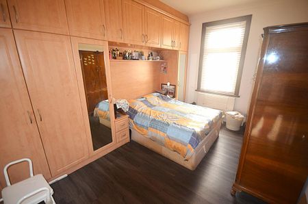 5 bedroom terraced house to rent - Photo 4