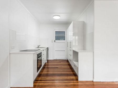 Completely Renovated 2-Bedroom Unit - Photo 4