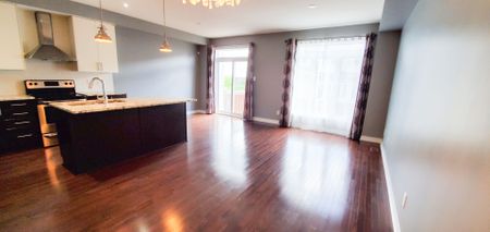 For Lease - 617 Sunburst Street, Leitrim, Ontario - Photo 2