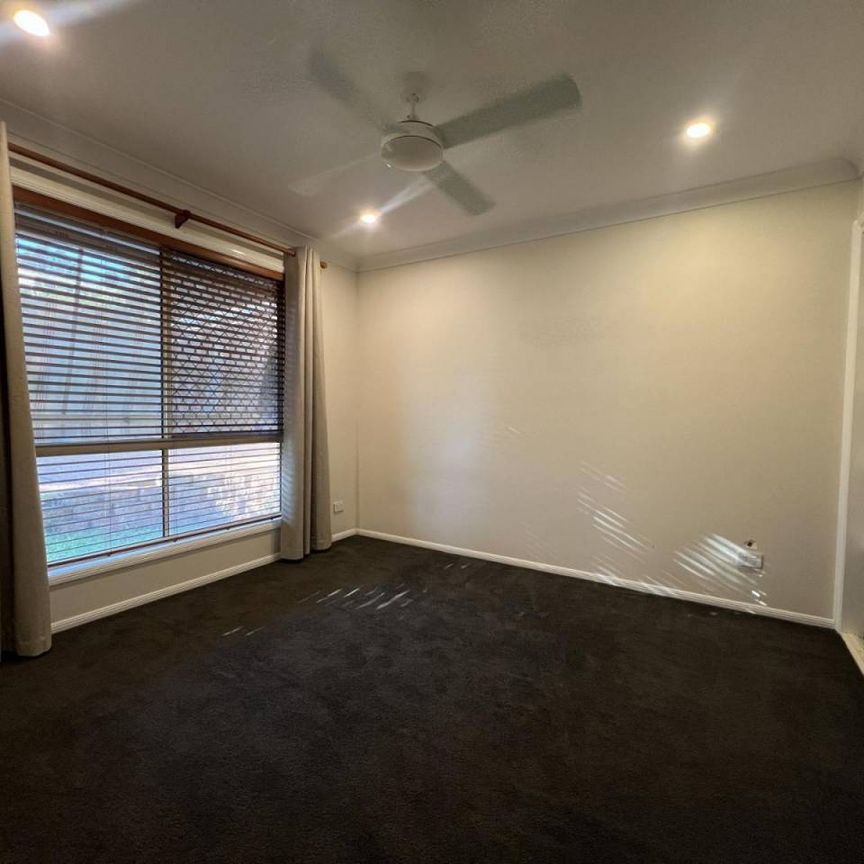 2 Bedroom Unit in a fantasic location!! - Photo 1