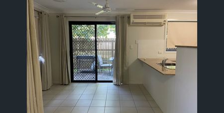 9/53-55 Kings Road, Hyde Park QLD 4812 - Apartment For Rent | Domain - Photo 5