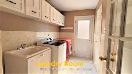 For Lease - 2405 Benedet Drive Unit# Upper, Mississauga, Ontario - Photo 2