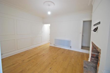 3 bedroom end of terrace house to rent - Photo 3