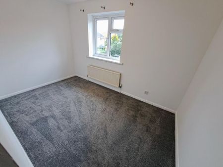 2 bedroom semi-detached house to rent - Photo 3