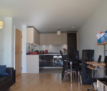 2 bedroom apartment to rent - Photo 4