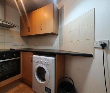 1 bedroom flat to rent - Photo 6