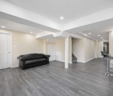 For Lease - 7 Mosely Crescent, Ajax, Ontario - Photo 2