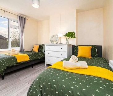 Roxeth Green Avenue, HA2 - Photo 5