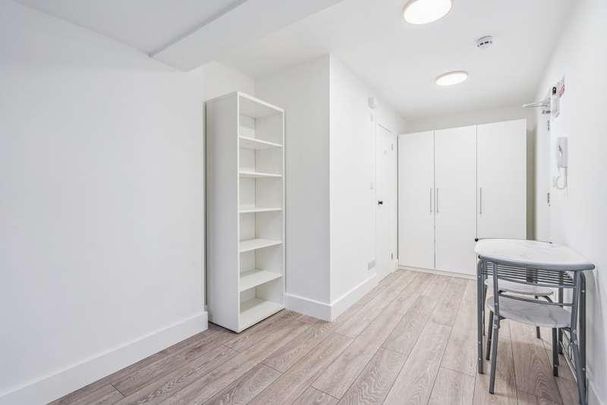 Greenford, UB6 - Photo 1