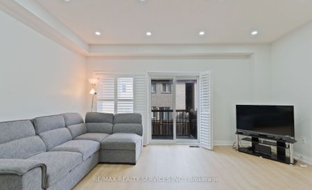 For Lease - 107 Frenchpark Circle, Brampton, Ontario - Photo 3