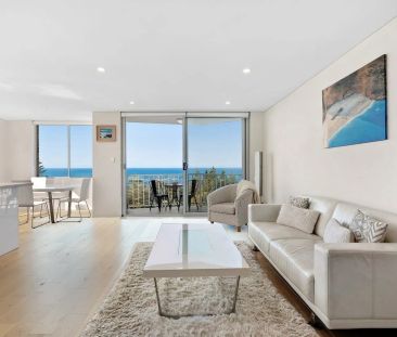 COASTAL SANCTUARY WITH PANORAMIC OCEAN VIEWS - Photo 2