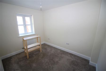 Lodge Farm Chase, Ashbourne, Derbyshire DE6 1GY - Photo 3