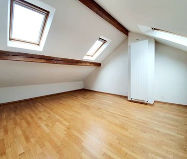 GRAND-PONT 3, Appartement de 2.5 pièces duplex et poutres apparentes - Photo 4