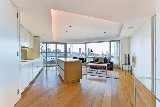 Stunning 1 bedroom apartment in Canaletto Tower, EC1V - Photo 1