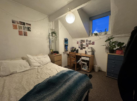 5 bedroom terraced house to rent - Photo 3