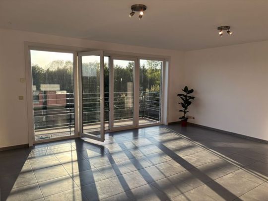 Appartement te huur - Foto 1