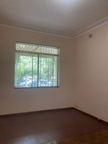 3-Bedroom Home with Front & Back Yard – Prime Hurstville Location - Photo 3