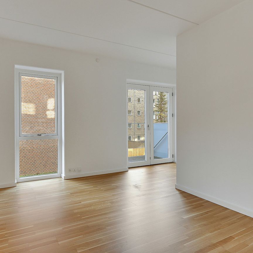 1-vær. lejlighed med egen altan - Photo 1