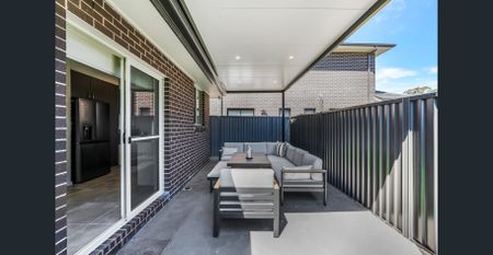 WELCOME HOME ! CUL DE SAC LOCATION - Photo 4