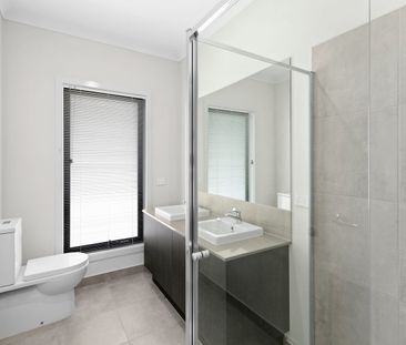 Modern Comfort & Exceptional Value in a Family Home! - Photo 4