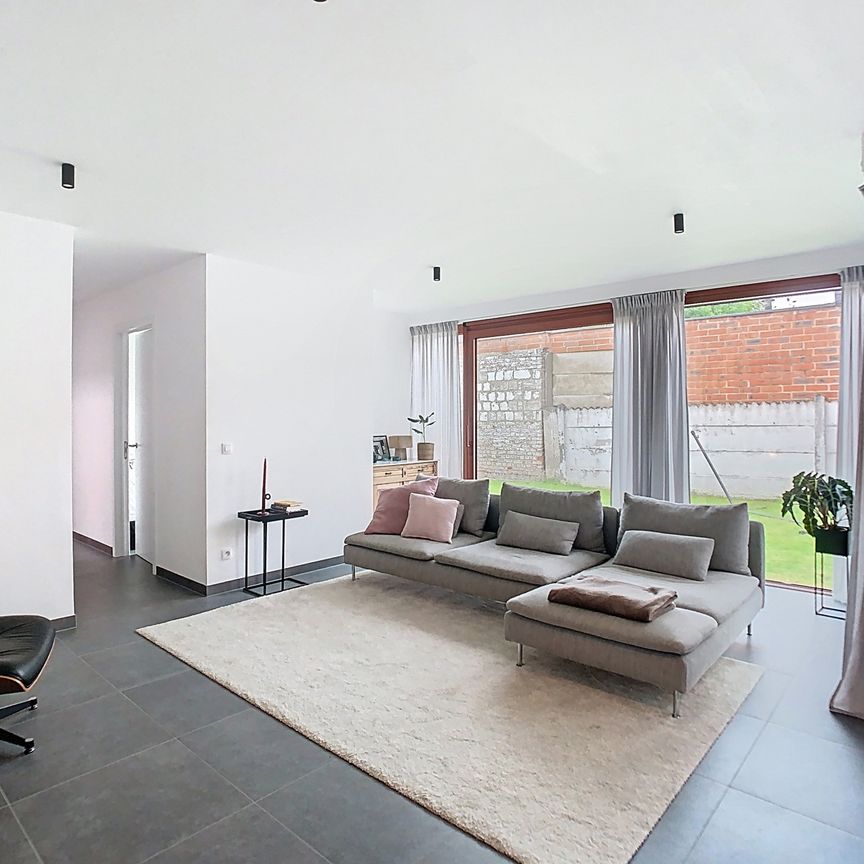 Luxe appartement met 2 slaapkamers en carportstaanplaats. - Photo 1