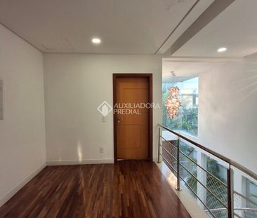Sobrado com 4 quartos e 392m² para alugar em Parque Terra Nova II, ... - Photo 2
