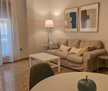 Piso de alquiler en Calle Palma del Río, Centro ciudad - Photo 2
