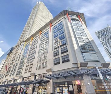 Freshly Renovated Two-Bedroom Apartment with City Views - Photo 4