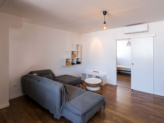 Attic duplex for rent in Ruzafa area - Photo 1