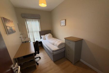33 Edinburgh Street, Belfast BT9 7DS - Photo 2