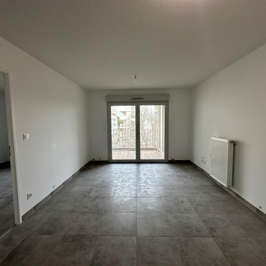 location Appartement T2 DE 41.95m² À TOULOUSE - Photo 1