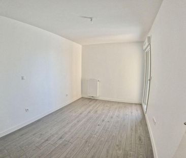 Location Appartement 2 pièces 53m² POITIERS 86000 - Photo 6
