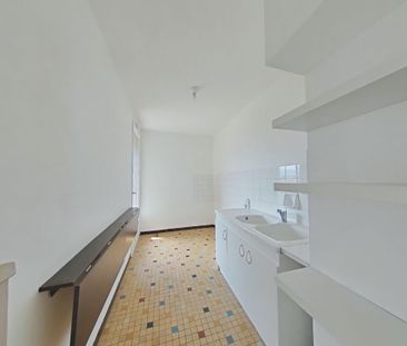 Location Appartement 2 pièces 36m² ROMANS SUR ISERE 26100 - Photo 1