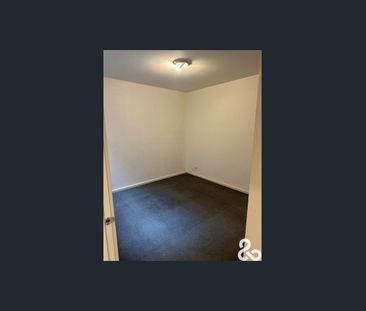 In the heart of Broadway - Photo 1