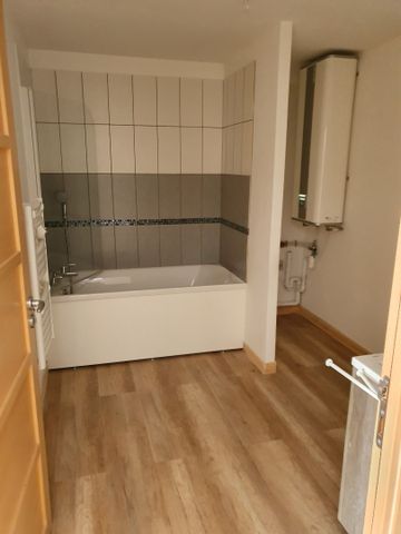 Location Appartement 3 pièces 73m² LENS 62300 - Photo 3