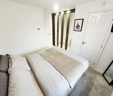 3 bedroom semi-detached house to rent - Photo 4
