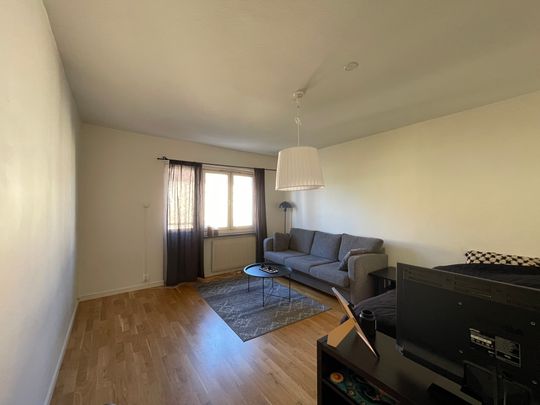 Heljestrandsgatan, Eskilstuna - Photo 1