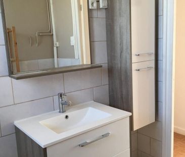 Location Appartement 4 pièces 77m² VALENCE 26000 - Photo 6