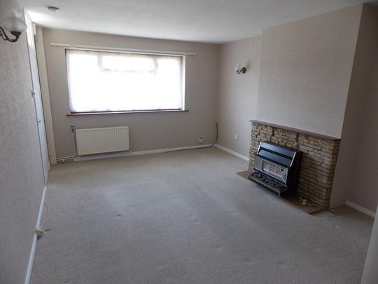 2 bedroom semi-detached bungalow to rent - Photo 1