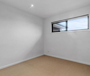 Beautifully Presented Unit in the Heart of Lalor - **APPLY FOR THIS... - Photo 2