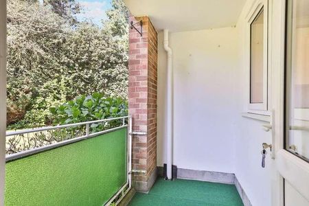 Gleneagles, The Avenue, Poole, BH13 - Photo 5
