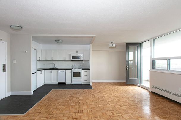 For Lease - 1500 Bathurst Street Unit# 601, Toronto, Ontario - Photo 1